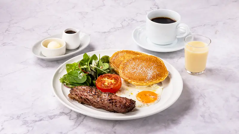 嫩煎牛小排早餐